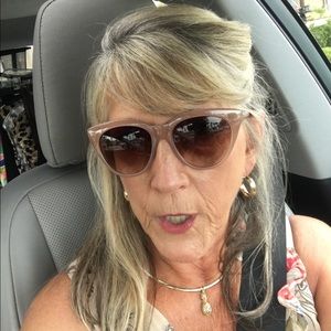 Meet your Posher, Diane